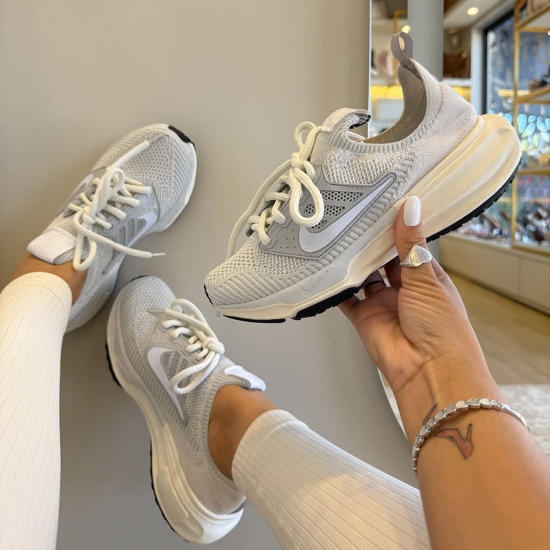 Tênis NK Ultraboost - Premium.