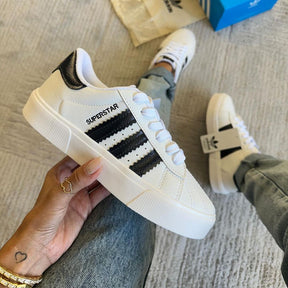 TÊNIS ADIDAS SUPERSTARS.