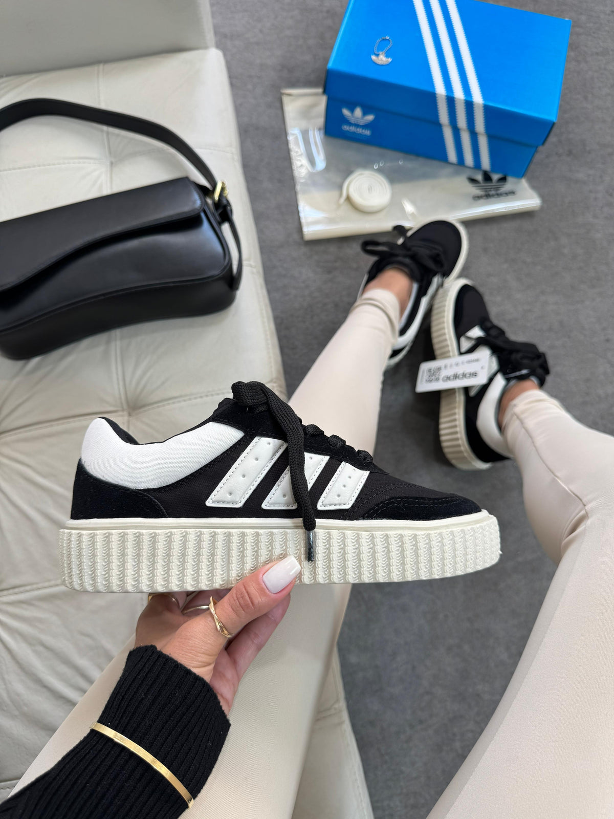 Tênis Adidas Space Casual - Premium.