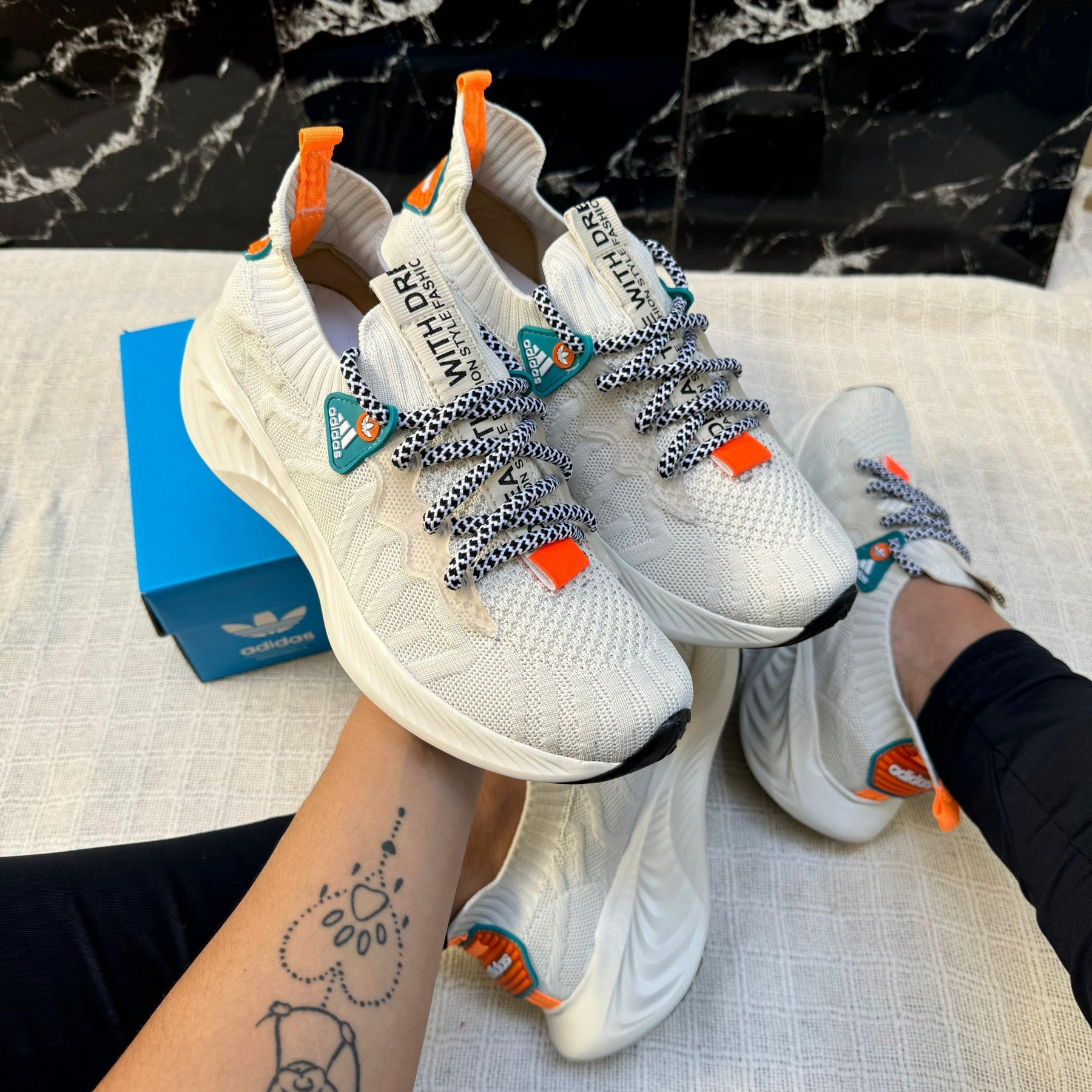 TÊNIS ADIDAS SPORT KNIT - PREMIUM