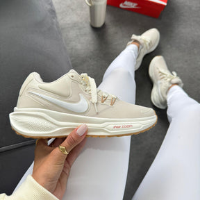 Tênis Zoom Revolution - Premium.