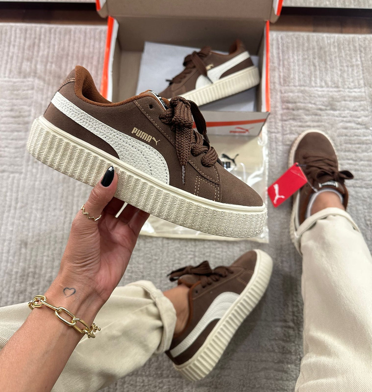 Tênis Puma Premium.